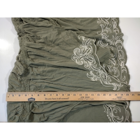 Croft & Barrow green sleeveless dress with cutwork detail - Picture 3 of 9